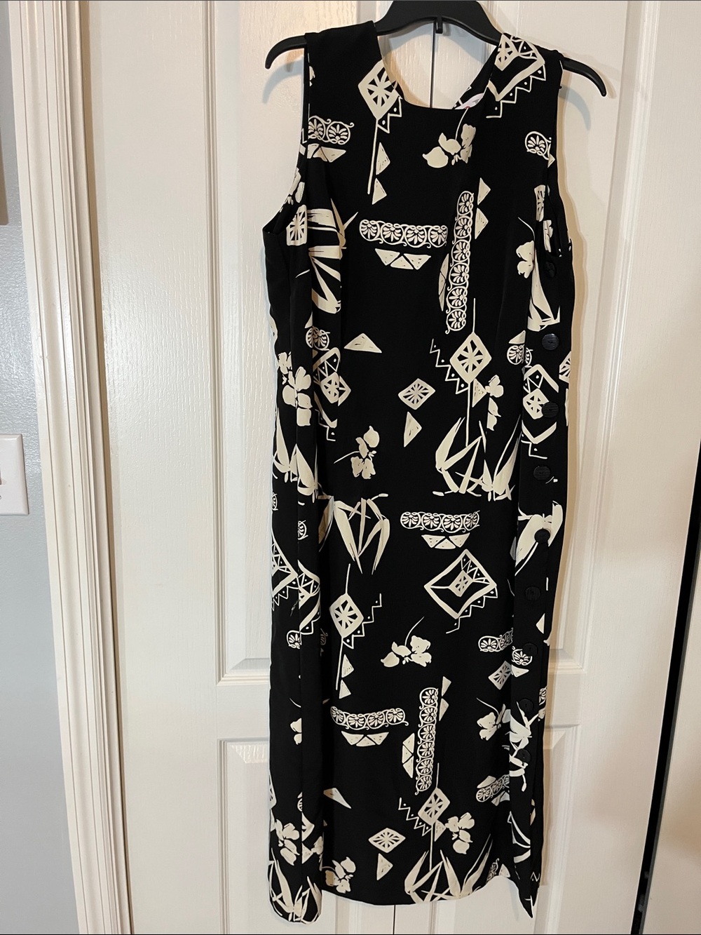 R&K Originals Black & White Side Button Maxi Dress Size 18 LIKE NEW - Picture 2 of 10